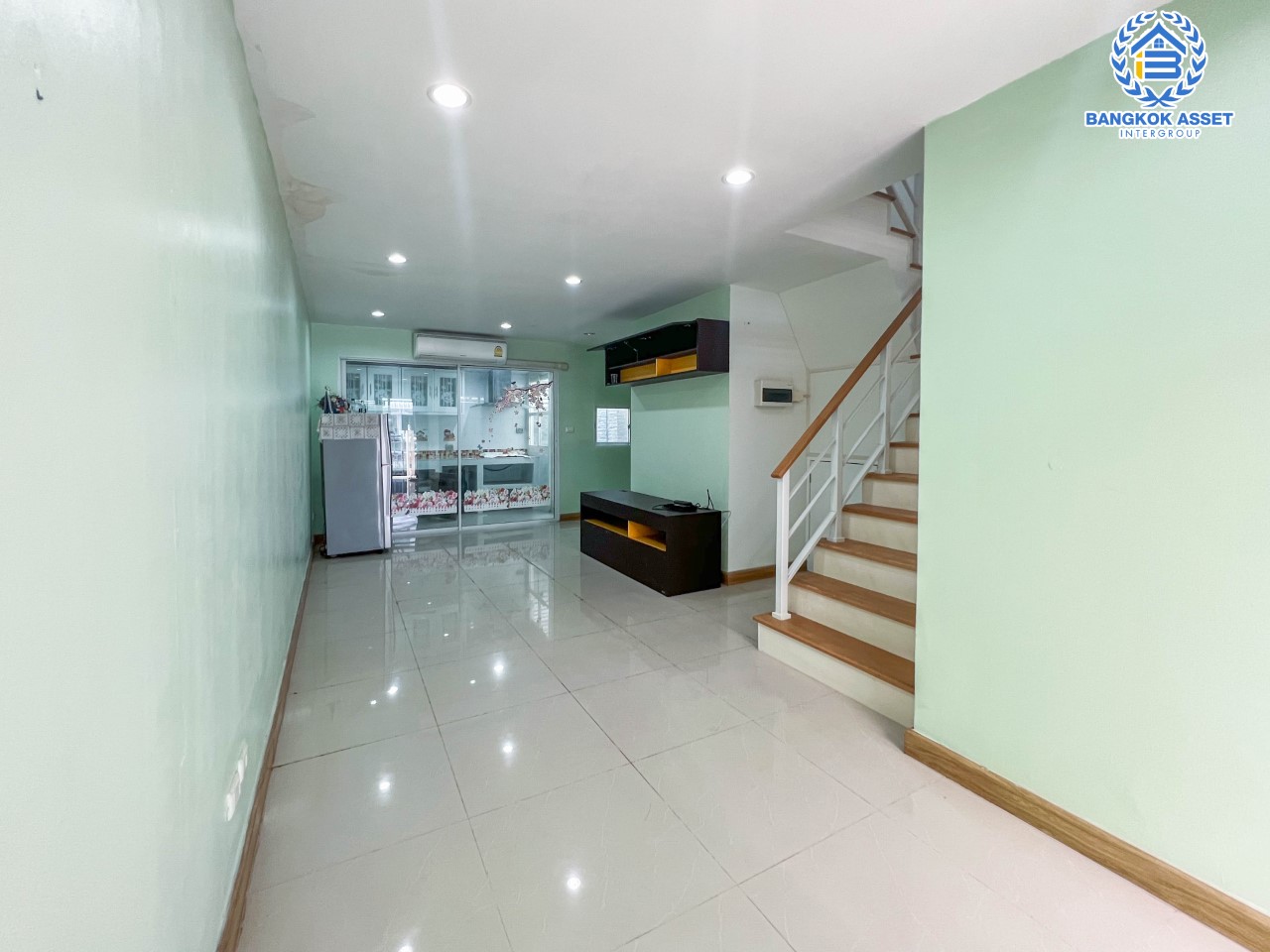 ทาวน์เฮ้าส์มือสองย่านนครปฐม ม.พฤกษาทาวน์เน็กซ์ ปิ่นเกล้า-พุทธมณฑลสาย4 บนเนื้อที่ 16 ตร.ว. ฟังก์ชัน 3 ห้องนอน 2 ห้องน้ำ 1 ที่จอดรถ เดินทางสะดวก บนทำเลเชื่อมต่อถ.พุทธมณฑลสาย4, ถ.บรมราชชนนี, ถ.เพชรเกษม ใกล้ ม.มหิดล และเซ็นทรัลศาลายา